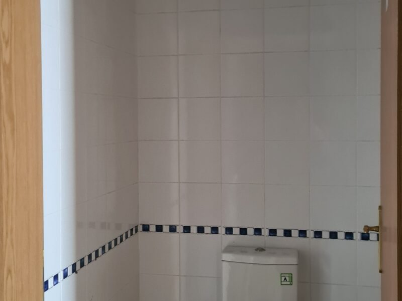 Local commercial à louer - 44m2 à 500m de Praia da Rocha - Portimão