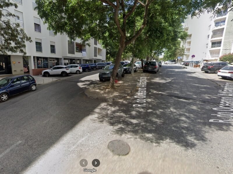 Local commercial à louer - 44m2 à 500m de Praia da Rocha - Portimão